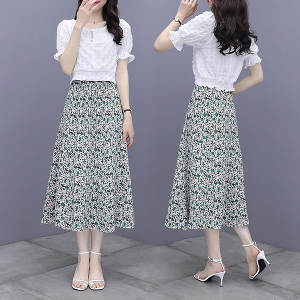 Γυναικείο σετ σιφόν - μπλούζα με βολάν και φούστα