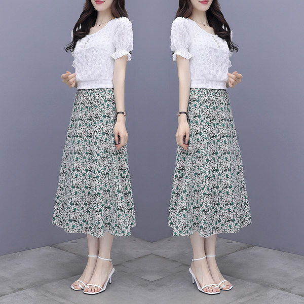 Γυναικείο σετ σιφόν - μπλούζα με βολάν και φούστα