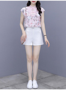 Γυναικείο casual σετ με φλοράλ μοτίβο - δύο μέρη