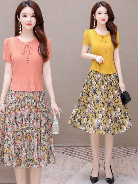 Ženski komplet - suknja i bluza