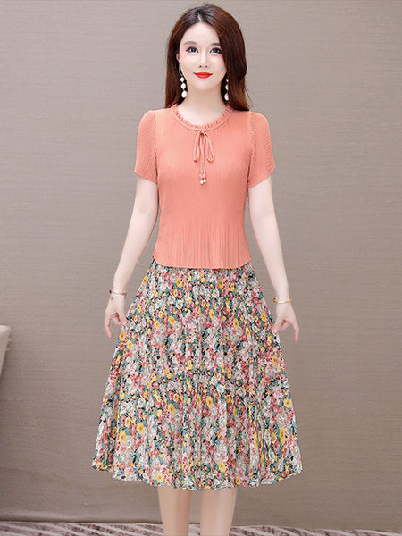 Ženski komplet - suknja i bluza