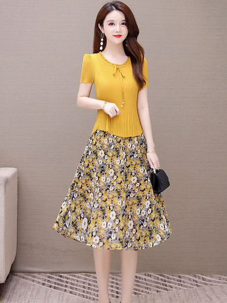 Ženski komplet - suknja i bluza