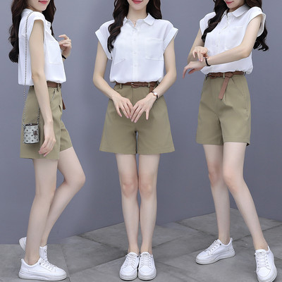 Μοντέρνο γυναικείο σετ από πουκάμισο και σορτς