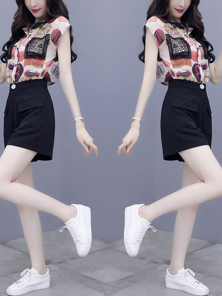 Suveks sobiv kaheosaline naiste komplekt