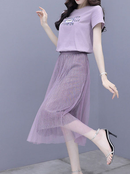 Lilla värvi plisseeritud seelikuga naiste komplekt