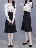 Moodne naiste komplekt - lillemotiividega seelik ja särk