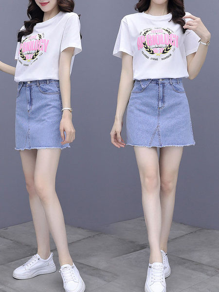 Модерен дамски сет от две части - тениска и къса дънкова пола