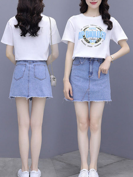 Модерен дамски сет от две части - тениска и къса дънкова пола