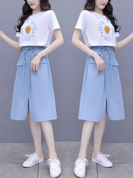 Γυναικείο σετ μπλουζάκι με στάμπα και κλος φούστα με τσέπες