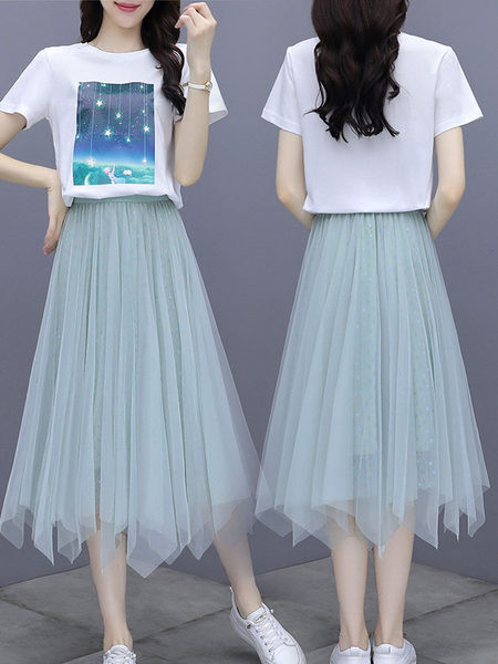 Moderan komplet - suknja s tilom i majica