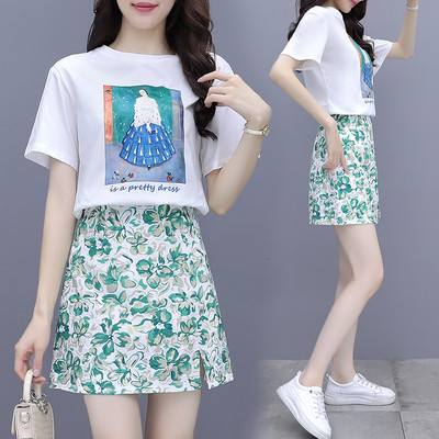 Γυναικείο σετ με απλικέ και χρωματικό σχέδιο