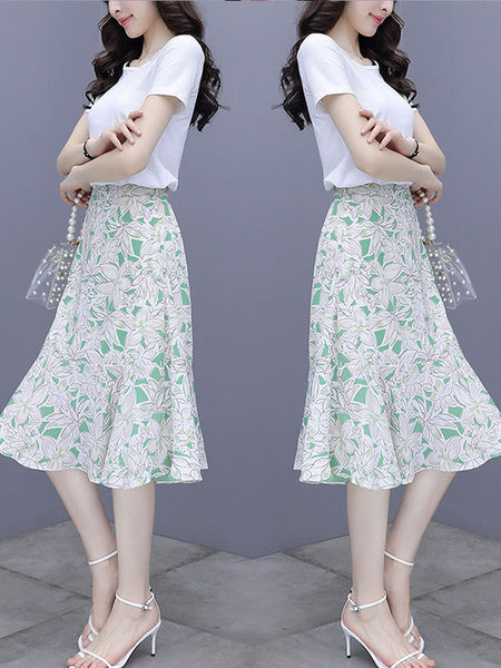 Naiste komplekt kahest osast - pluus ja seelik