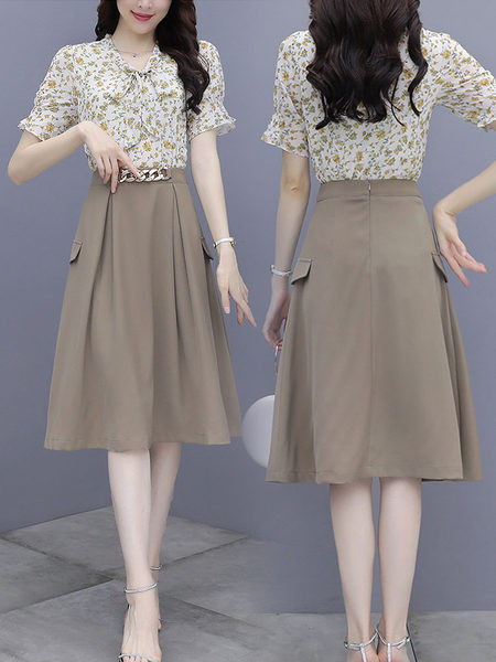 Praegune naiste komplekt - seelik vöö ja särgiga