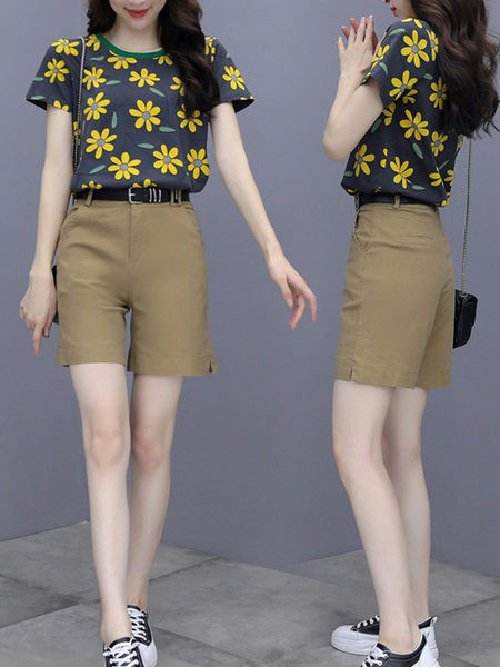 Καθημερινό σετ  - T-shirt και σορτς για γυναίκες