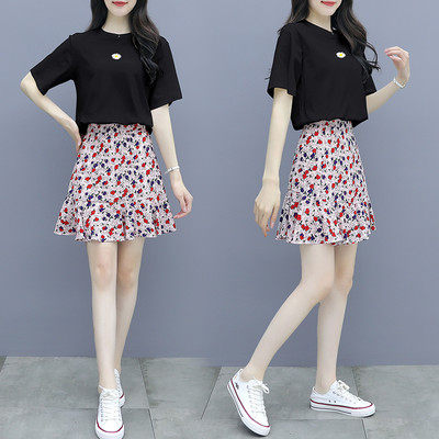 Γυναικείο σετ με φλοράλ μοτίβο - τρία χρώματα