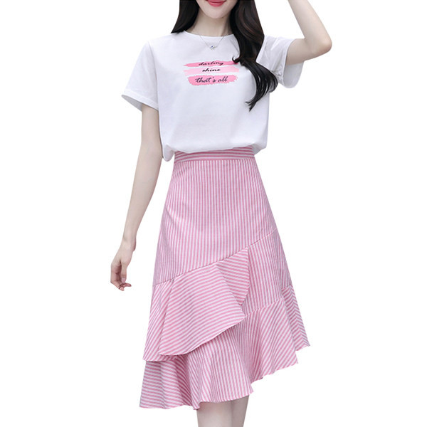 Moderan set od dva dijela - bluza i asimetrična suknja