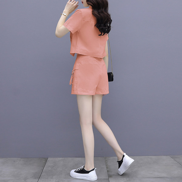 Ljetni casual komplet - kratka jakna i hlače s džepovima