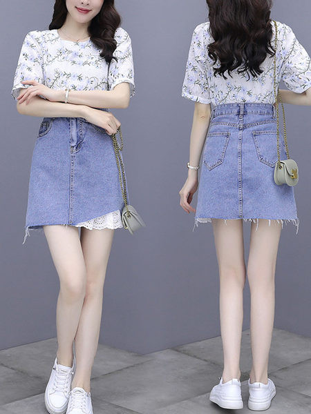 Модерен дамски комплект от две части -блуза и пола от деним