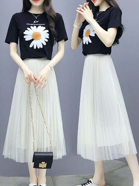 Suvine komplekt - T-särk trükise ja plisseeritud tüllseelikuga