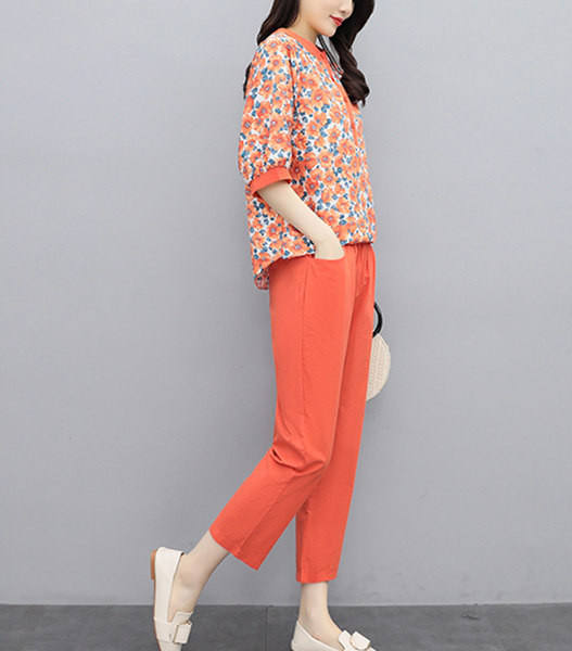 Moodne naiste komplekt - 3/4 varrukatega pluus ja püksid