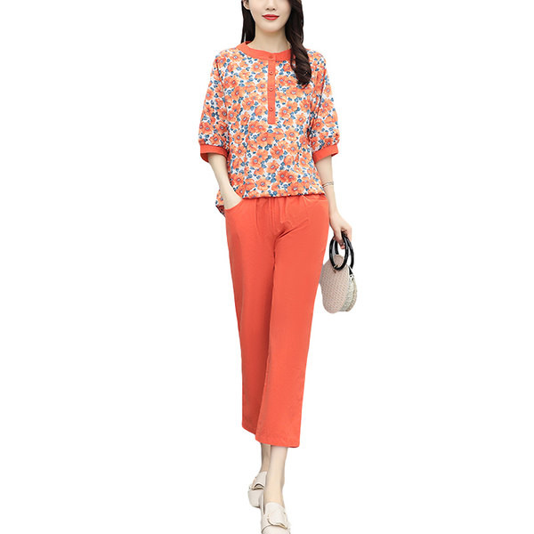 Moodne naiste komplekt - 3/4 varrukatega pluus ja püksid