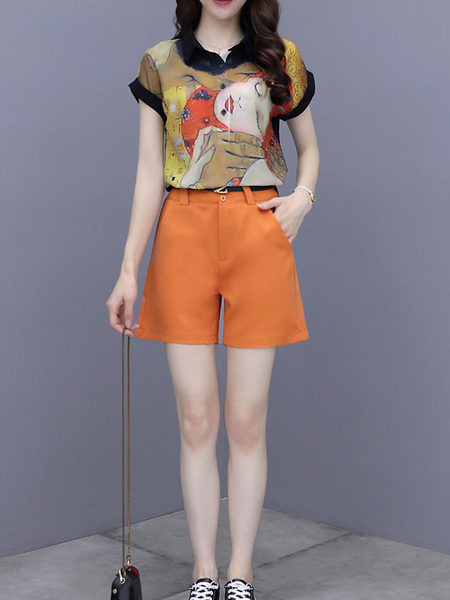 Komplet od dva komada kratkih hlača s majicom u boji za žene