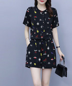 Γυναικείο καλοκαιρινό σετ με απλικέ