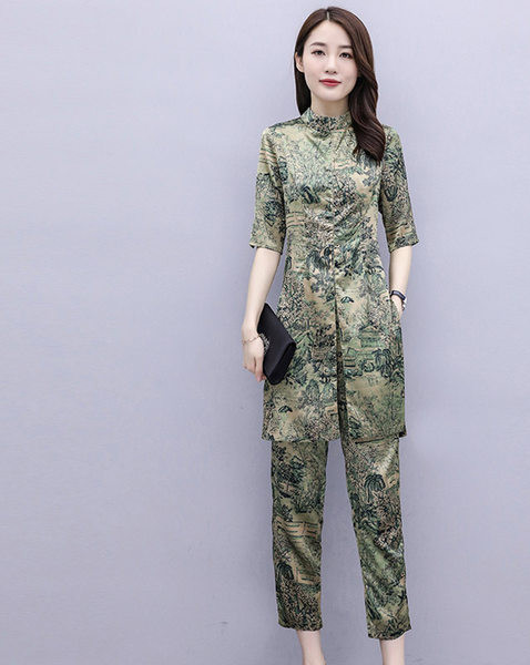 Dnevni ženski set iz dva dijela