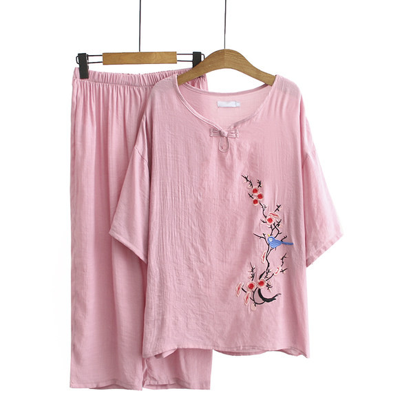 Suvine puuvillane komplekt - tikandiga pluus ja laiad püksid