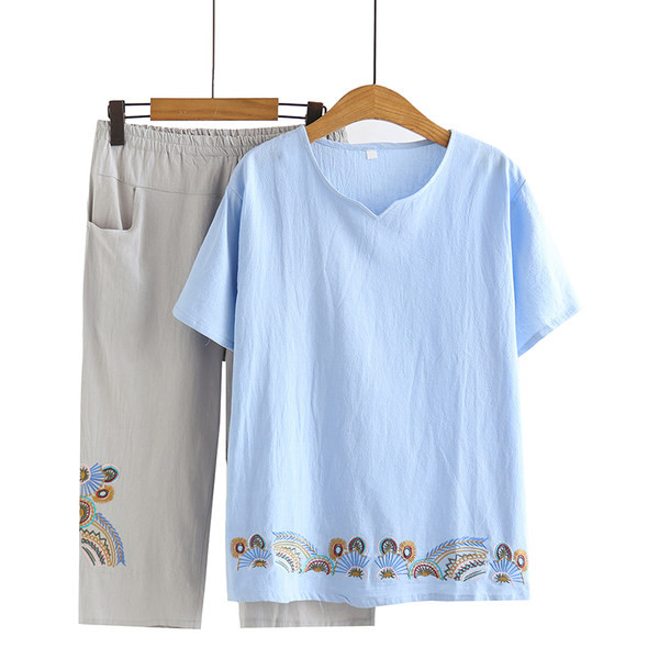 Casual set - majica i hlače s vezom