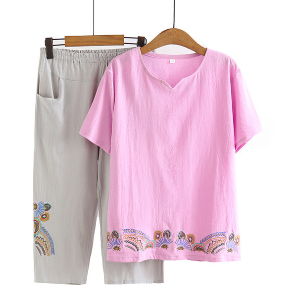 Casual set - majica i hlače s vezom