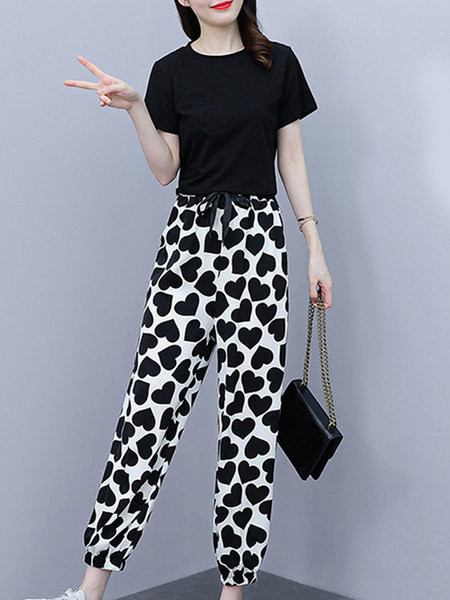 Suvine komplekt suurtes suurustes - T-särk ja püksid