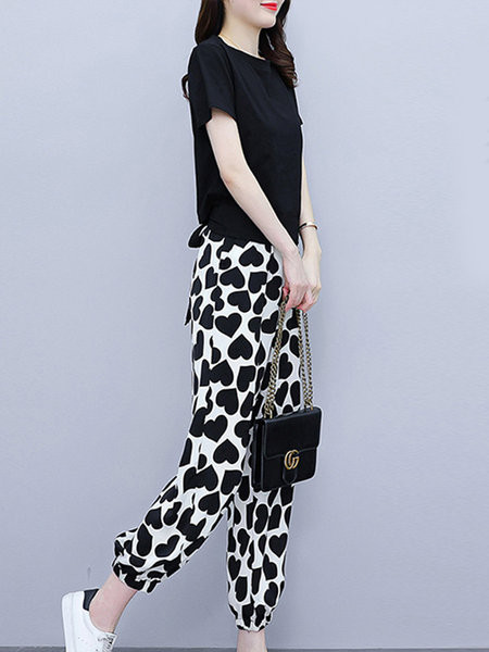 Suvine komplekt suurtes suurustes - T-särk ja püksid