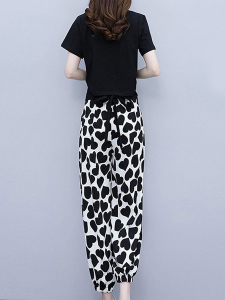 Suvine komplekt suurtes suurustes - T-särk ja püksid