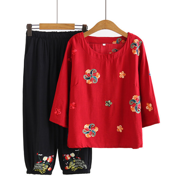 Kaheosaline tikandiga naiste komplekt