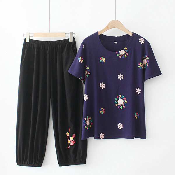 Naiste vabaaja komplekt kaheosalisest pluusist ja pükstest