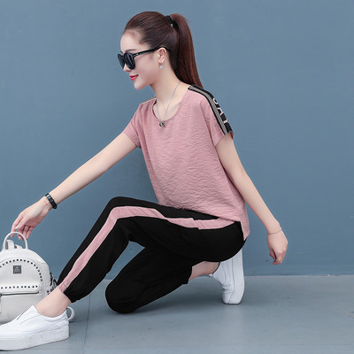 Γυναικείο σετ - T-shirt και σορτς