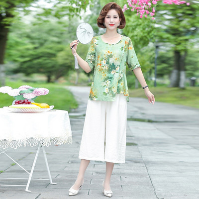 Lillemotiividega igapäevane komplekt