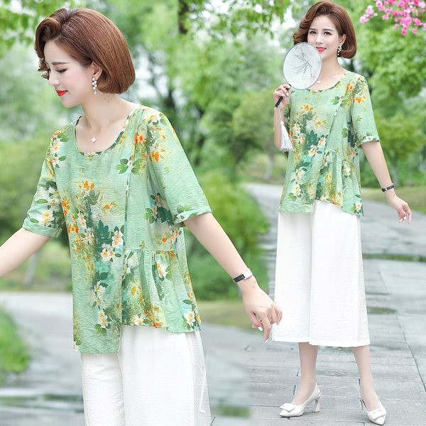 Lillemotiividega igapäevane komplekt