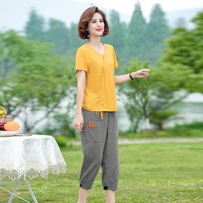 Γυναικείο σετ φαρδύ παντελόνι  και μπλουζάκι με λαιμόκοψη V