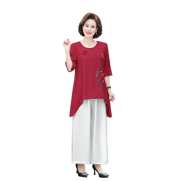 Kaheosalise tikandiga igapäevane komplekt