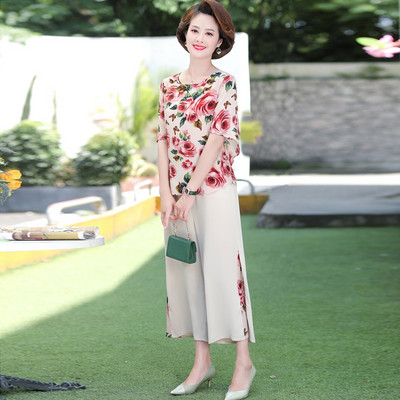 Καλοκαιρινό γυναικείο σετ με φλοράλ μοτίβο