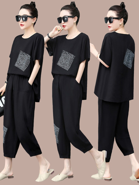 Kolmes värvitoonis naiste komplekt