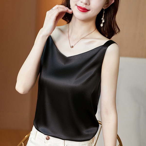 Suveks sobiv kolmes värvitoonis naiste topp