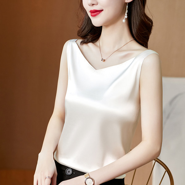 Suveks sobiv kolmes värvitoonis naiste topp