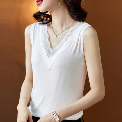 Aktuális női felső, spitz nyakkivágással