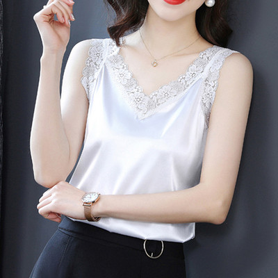 Μοντέρνο σατέν φανελάκι με δαντέλα