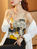 Värviline õhukeste rihmade ja spits-kaelusega topp