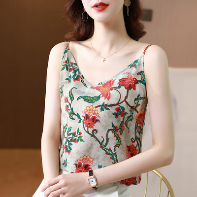 Õhukeste rihmade ja lillemustriga vabaaja naiste topp