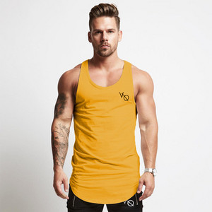 Спортен мъжки потник с овално деколте